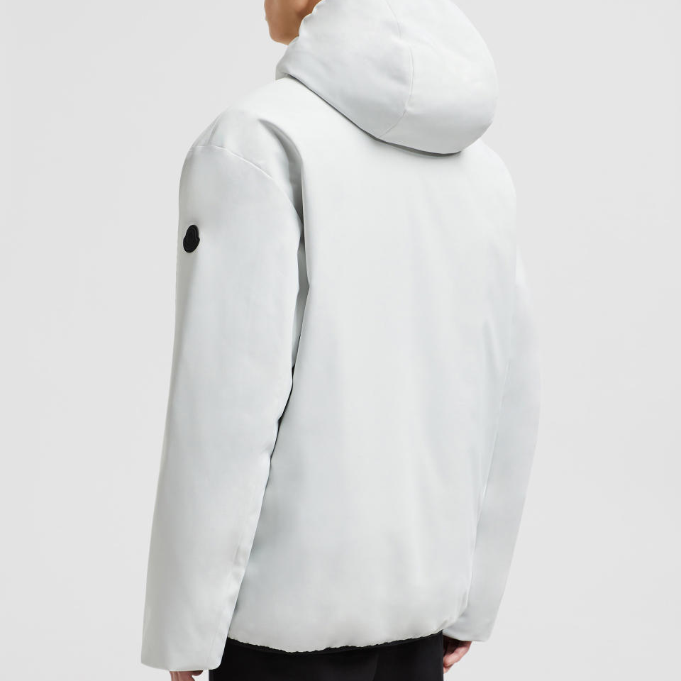 Moncler Polset FW24 Unisex Short Hooded Down Jacket in Frost Gray with Logo. J20911A00055597RR90D 圖 4