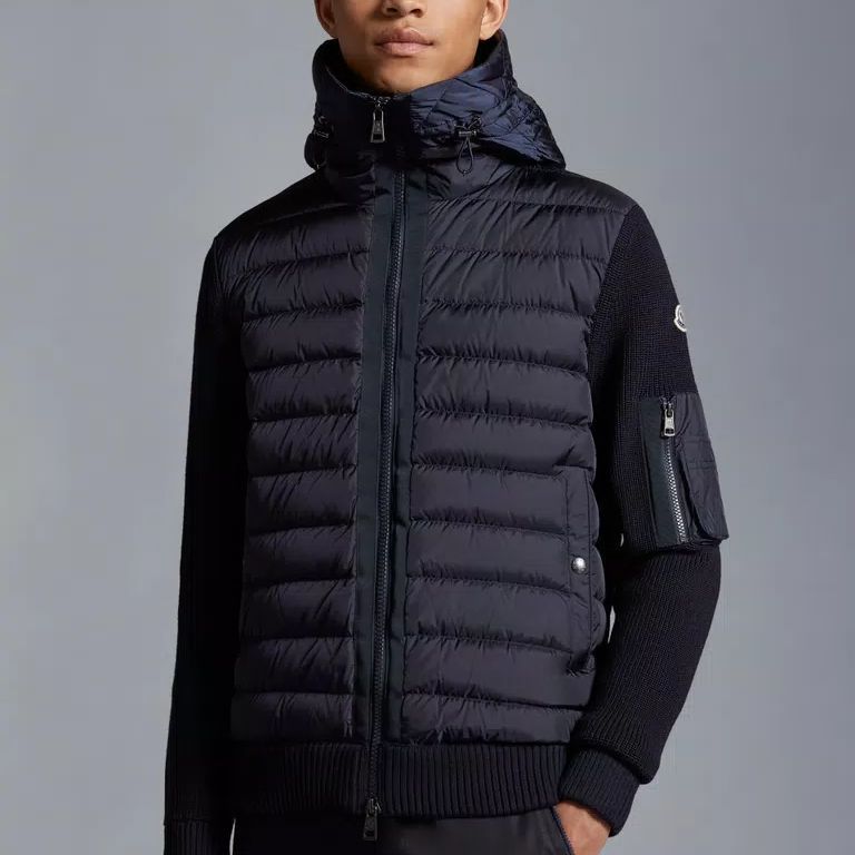 Sizing Moncler Quilted Hooded Down Jacket Unisex Style. G20919B50800A9340777