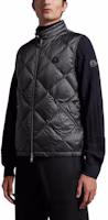 Purchase Moncler S23 徽章標誌絎縫羽絨背心 I10911A00055596J2920