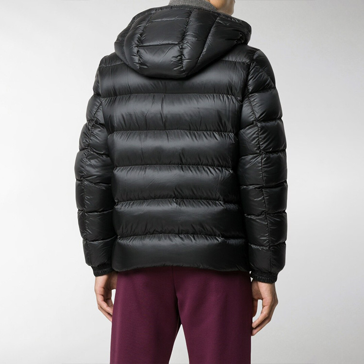 Moncler SASSIERE Unisex Lightweight Nylon Down Jacket Black F20911A20500C0571999 圖 4