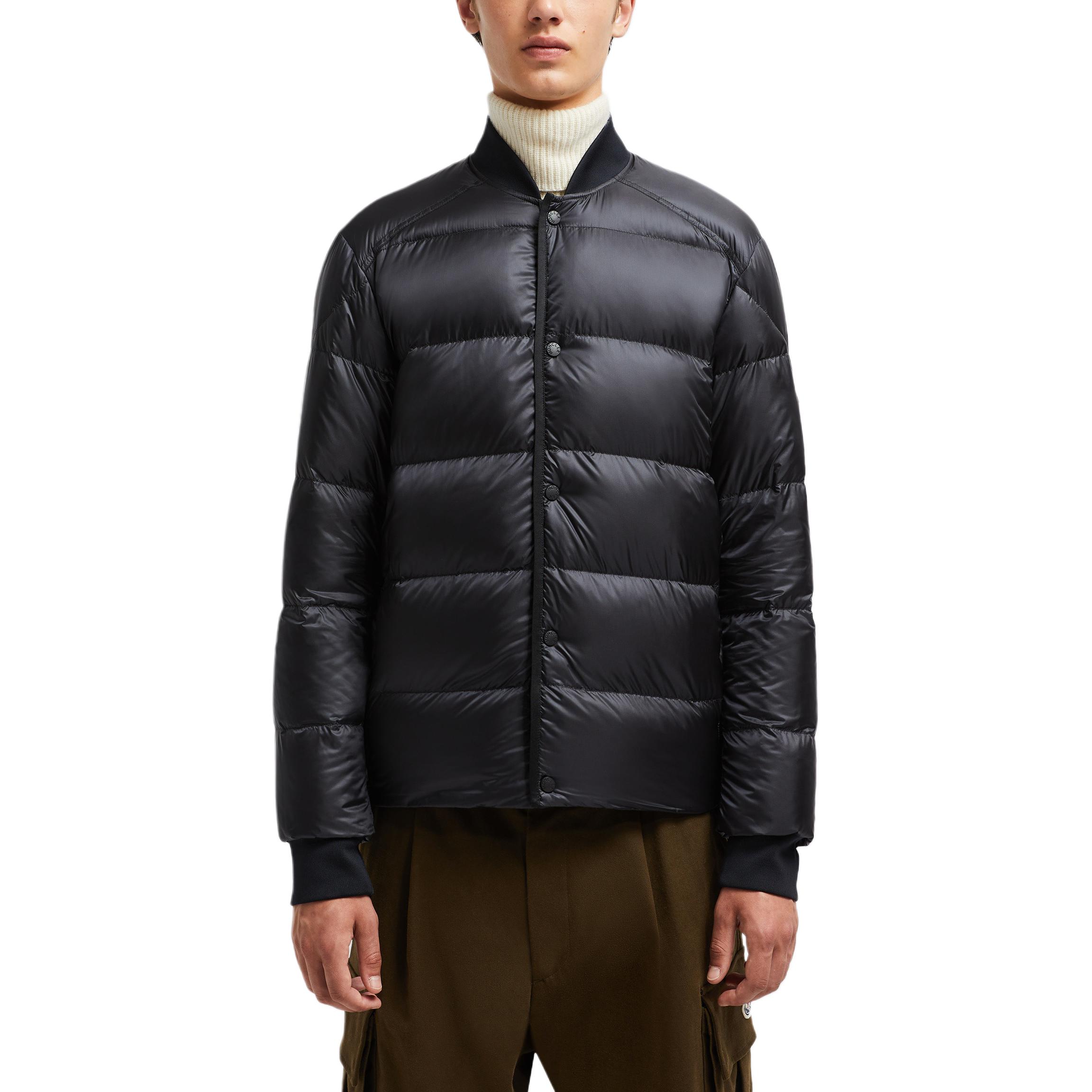 Moncler Short Puffer Jacket Raglan Sleeve Unisex Black. J20911A000975967G999 圖 4