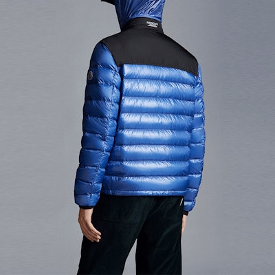 Moncler Silvere SS22 雙色連帽羽絨冬季外套 藍色款式 H10911A00022M1591719 Shop Moncler Silvere SS22 雙色連帽羽絨冬季外套 藍色款式 H10911A00022M1591719