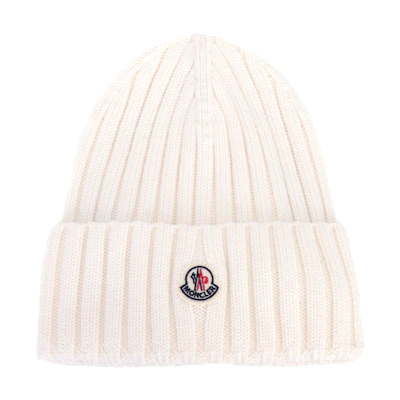 Moncler Small Logo Wool Knit Beanie Unisex Couple Style in Off-White. I20933B00036A9327030