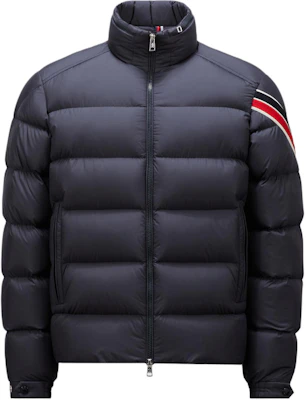 Moncler Solayan FW24 Chaqueta Corta Unisex con Ribete Tricolor J20911A00066549SK779 Order Moncler Solayan FW24 Chaqueta Corta Unisex con Ribete Tricolor J20911A00066549SK779