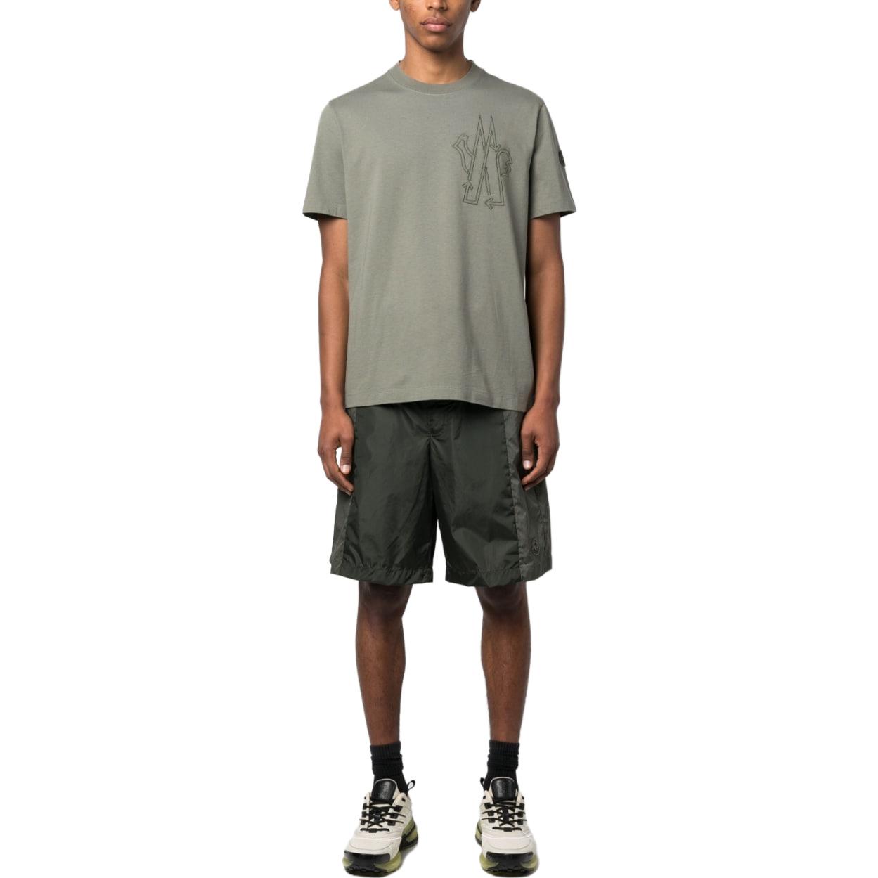Moncler Solid Color Logo Embroidered Short Sleeve T-Shirt Khaki I10918C00039899YU820 圖 3
