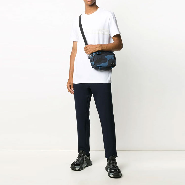 Moncler Solid Color Logo Print Short Sleeve T-Shirt. F20918C754108390T001 圖 3