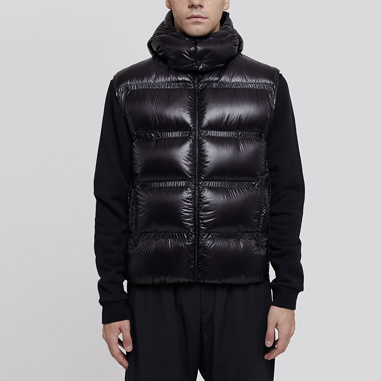Moncler SS21 Black Down Hooded Vest Jacket with Logo 1A51710C0624999 圖 5