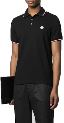 Moncler SS21 Kaos Polo Hitam Logo Stripe Lengan Pendek. 8A7030084556999 Lookbook Moncler SS21 Kaos Polo Hitam Logo Stripe Lengan Pendek. 8A7030084556999