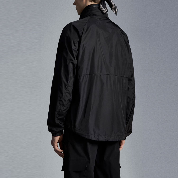 Purchase Moncler SS21 黑色尼龍外套，可拆式帽子與雙拉鍊設計. G10921B7110068352999