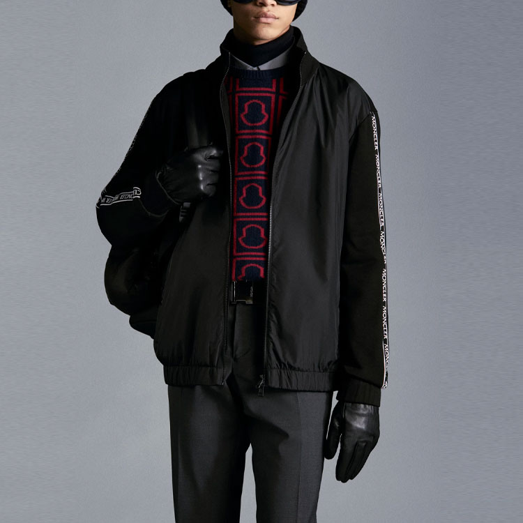 Lookbook Moncler SS21 黑色羅紋織立領運動外套. G20918G00028809KR999