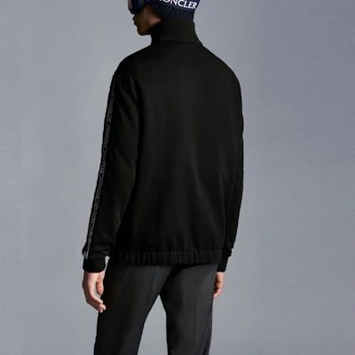 Moncler SS21 黑色羅紋織立領運動外套. G20918G00028809KR999 Shop Moncler SS21 黑色羅紋織立領運動外套. G20918G00028809KR999