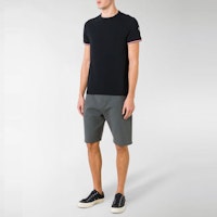 Moncler SS21 Camiseta Negra Manga Corta con Logo Patch. 801990087296999 802000000000000 Purchase Moncler SS21 Camiseta Negra Manga Corta con Logo Patch. 801990087296999 802000000000000