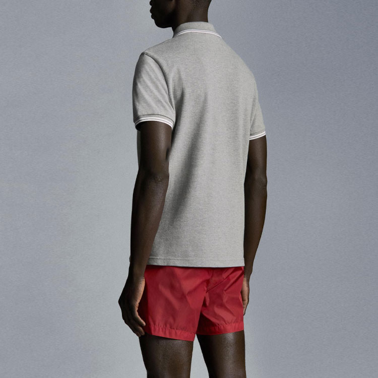 Moncler SS21 Grey Polo Shirt with Stripe Detail and Logo for Men. 0918A7060084556984 圖 3