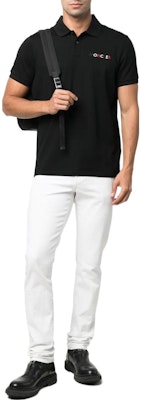 Moncler SS22 Polo Negro Manga Corta con Logo Bordado. H10918A0002484673999 Lookbook Moncler SS22 Polo Negro Manga Corta con Logo Bordado. H10918A0002484673999