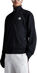 モンクレール SS22 ブラック スタッズ装飾 長袖ジップアップジャケット. H20918G00003899A1999 Lookbook モンクレール SS22 ブラック スタッズ装飾 長袖ジップアップジャケット. H20918G00003899A1999