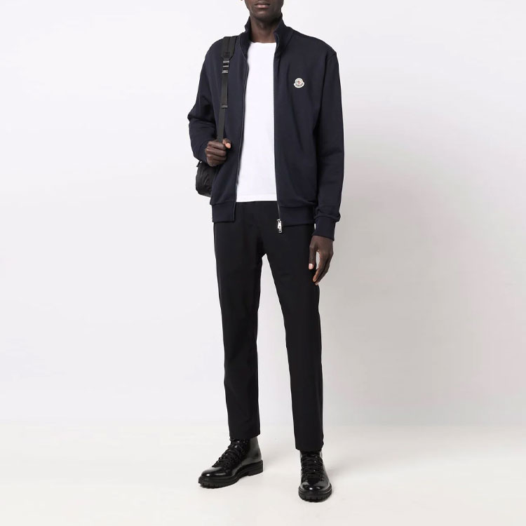 Lookbook Moncler SS22 黑色胸前印花拉链夹克。 G20918G00036809KR778