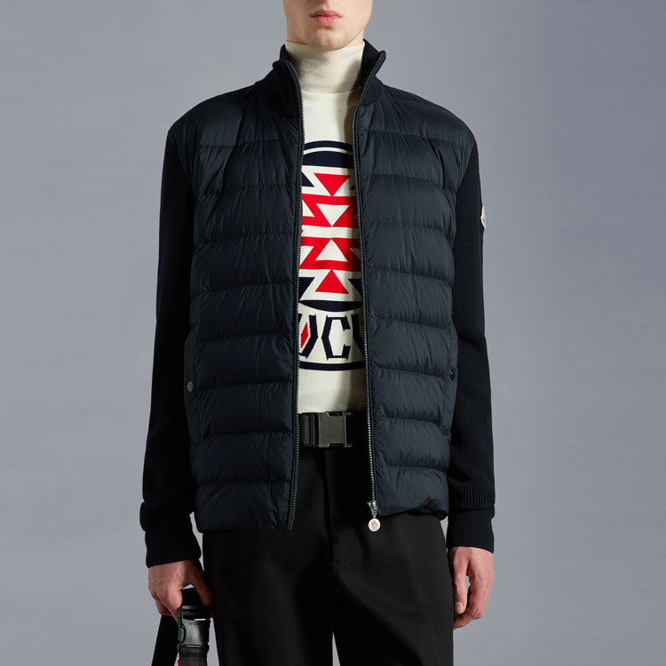 Shop 몽클레르 SS22 블루 니트 가디건 패치 로고 및 지퍼. H20919B00007M1131769