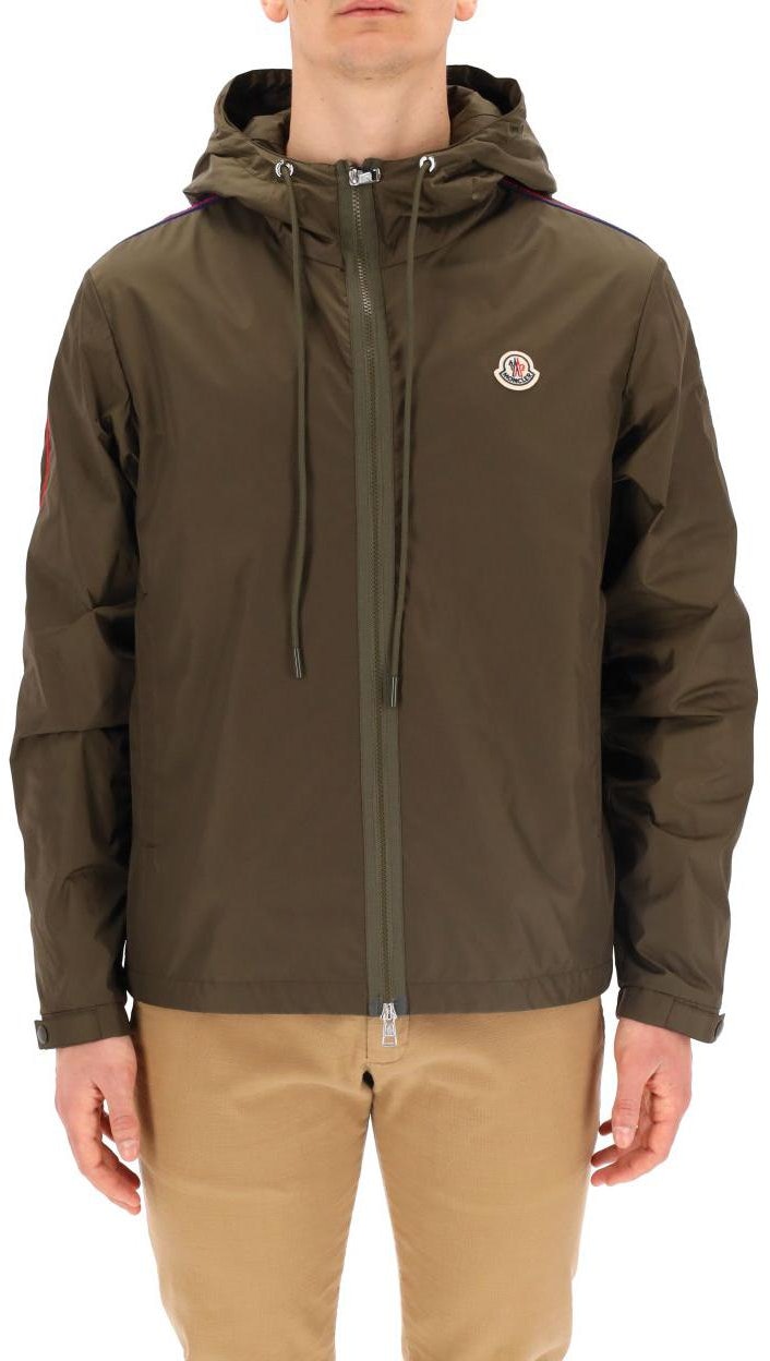 moncler-ss-22-green-hoodie-jacket-with-logo-patch-and-zipper-1-a0008568352833