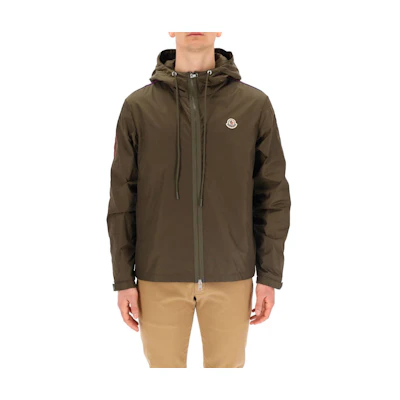 Moncler SS22 Green Hoodie Jacket with Logo Patch and Zipper. 1A0008568352833
