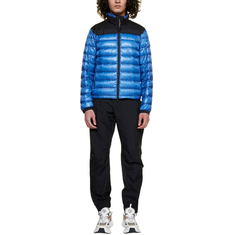 Moncler SS22  Lightweight Quilted Down Jacket Blue Winter Collection. 1A00022M1591719 圖 3