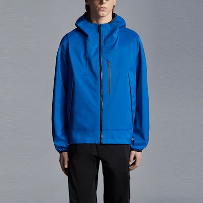 Moncler SS22 Jaket Hood Minimalis Warna Solid H10911A000945957C75N Shop Moncler SS22 Jaket Hood Minimalis Warna Solid H10911A000945957C75N