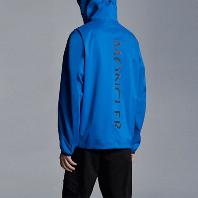 Moncler SS22 Jaket Hood Minimalis Warna Solid H10911A000945957C75N Purchase Moncler SS22 Jaket Hood Minimalis Warna Solid H10911A000945957C75N