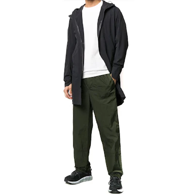 Moncler SS22 彈性棉短袖T恤 白色 H10918C7160087296004 Lookbook Moncler SS22 彈性棉短袖T恤 白色 H10918C7160087296004