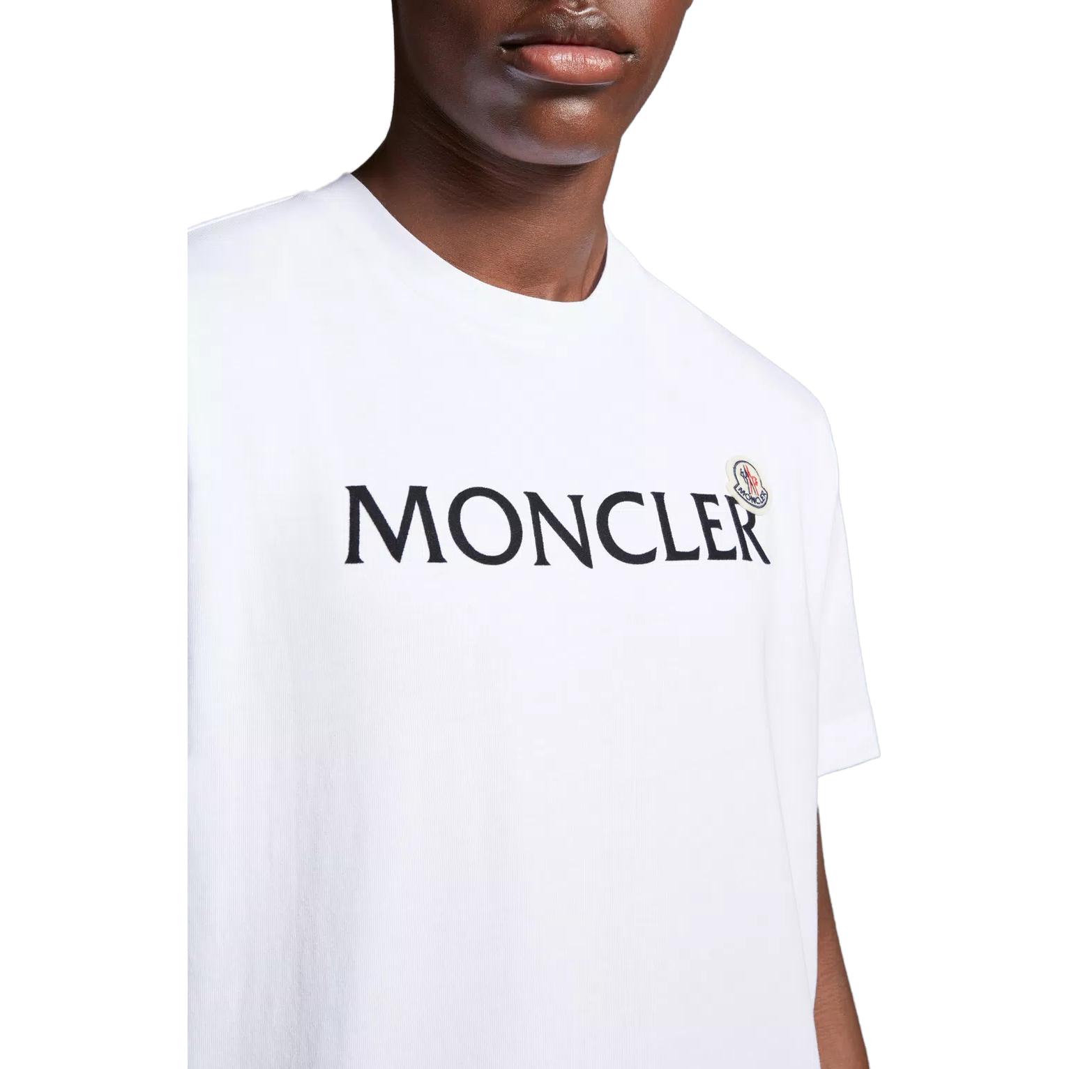 Sizing Moncler SS22 Baju-T Crewneck Cetakan Logo Putih. H20918C000258390T001