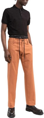 몽클레르 SS22 블랙 솔리드 컬러 로고 패치 폴로 셔츠. H10918A7051084556999 Lookbook 몽클레르 SS22 블랙 솔리드 컬러 로고 패치 폴로 셔츠. H10918A7051084556999