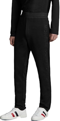 Moncler SS22 Embroidered Tapered Fit Knit Track Pants Black H10918H00021899M4999 Purchase Moncler SS22 Embroidered Tapered Fit Knit Track Pants Black H10918H00021899M4999