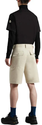 Moncler SS22 Exclusivo Beige Shorts Casuales Rectos con Bolsillos para Hombre. H20912B00004M2033207 Shop Moncler SS22 Exclusivo Beige Shorts Casuales Rectos con Bolsillos para Hombre. H20912B00004M2033207