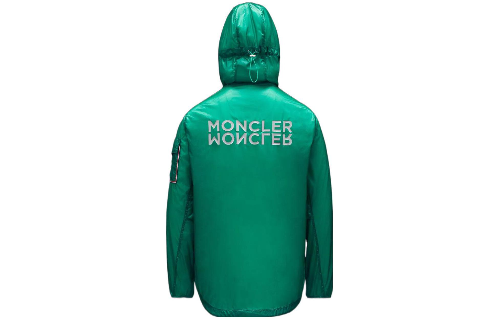 Lookbook Moncler Jaket Hoodie Pria Logo Huruf Minimalis Hijau SS22. H10911A00138539MC825