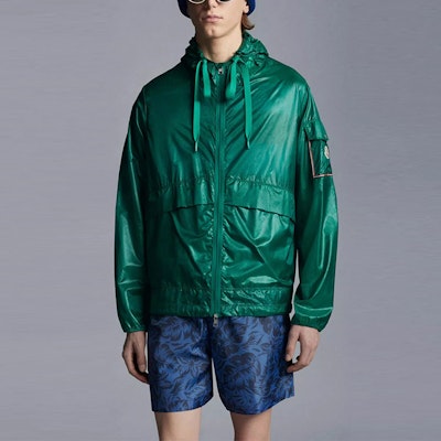 Moncler Jaket Hoodie Pria Logo Huruf Minimalis Hijau SS22. H10911A00138539MC825 Details for Moncler Jaket Hoodie Pria Logo Huruf Minimalis Hijau SS22. H10911A00138539MC825