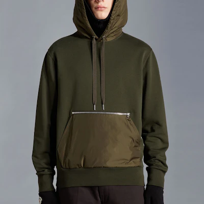 モンクレール SS22 グリーンプルオーバーパーカー ドローストリング付き カラーブロックデザイン H20918G00004809KR95N Lookbook モンクレール SS22 グリーンプルオーバーパーカー ドローストリング付き カラーブロックデザイン H20918G00004809KR95N