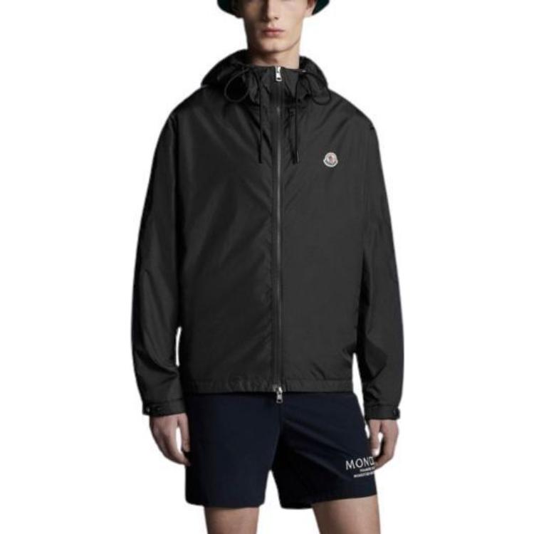 Details for Moncler SS22 Hattab Chaqueta Negra con Capucha Logo para Hombre. H10911A0008568352999