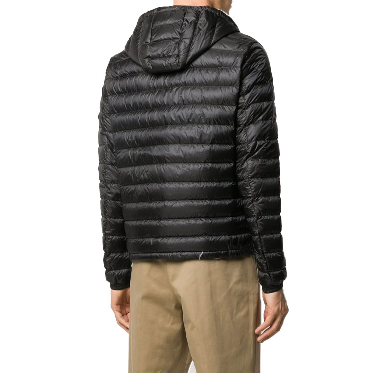 Purchase Moncler SS22 Jaket Ringan Ski Logo Unisex Hitam. H10911A1080053279999