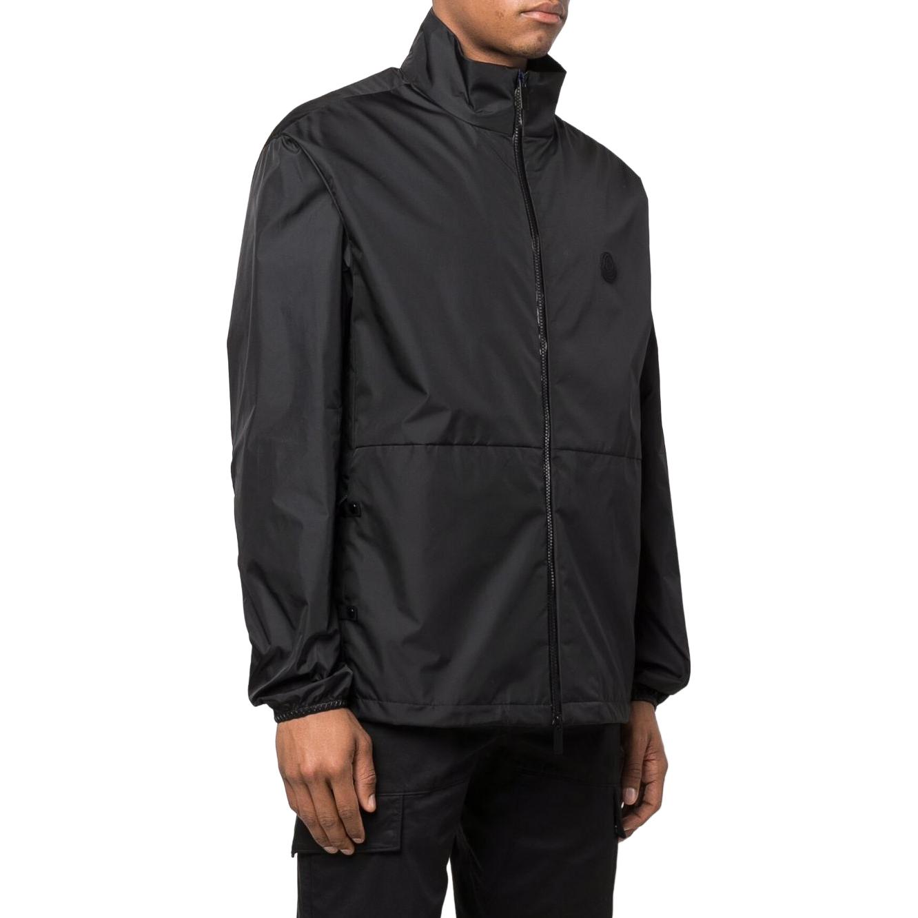 Purchase 蒙克莱 SS22 防水黑标字母印花高领夹克 黑色男款 H10911A0009768352999
