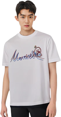Moncler SS22 Baju T Putih Crewneck dengan Cetakan Logo Warna Solid. H10918C000428390T001 Details for Moncler SS22 Baju T Putih Crewneck dengan Cetakan Logo Warna Solid. H10918C000428390T001