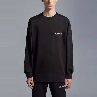 モンクレール SS23 ブラック クルーネック レタープリント スウェットシャツ H209K8G00001M2719999 Shop モンクレール SS23 ブラック クルーネック レタープリント スウェットシャツ H209K8G00001M2719999
