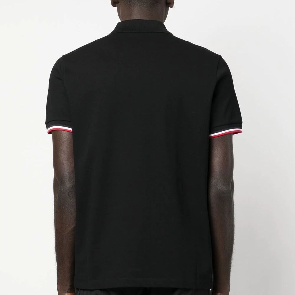 Shop 몽클레르 SS23 블랙 로고 패치 반팔 폴로 셔츠 I10918A00015899UR999