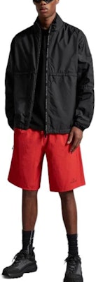 몽클레어 SS23 블랙 솔리드 집업 스탠드 칼라 자켓. I10911A0010568352999 Lookbook 몽클레어 SS23 블랙 솔리드 집업 스탠드 칼라 자켓. I10911A0010568352999