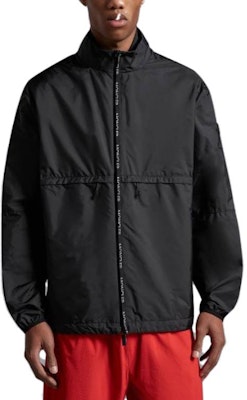 몽클레어 SS23 블랙 솔리드 집업 스탠드 칼라 자켓. I10911A0010568352999 Shop 몽클레어 SS23 블랙 솔리드 집업 스탠드 칼라 자켓. I10911A0010568352999