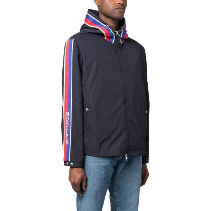 Purchase 蒙克莱 SS23 海军蓝条纹连帽夹克. I10911A0017354A9174S