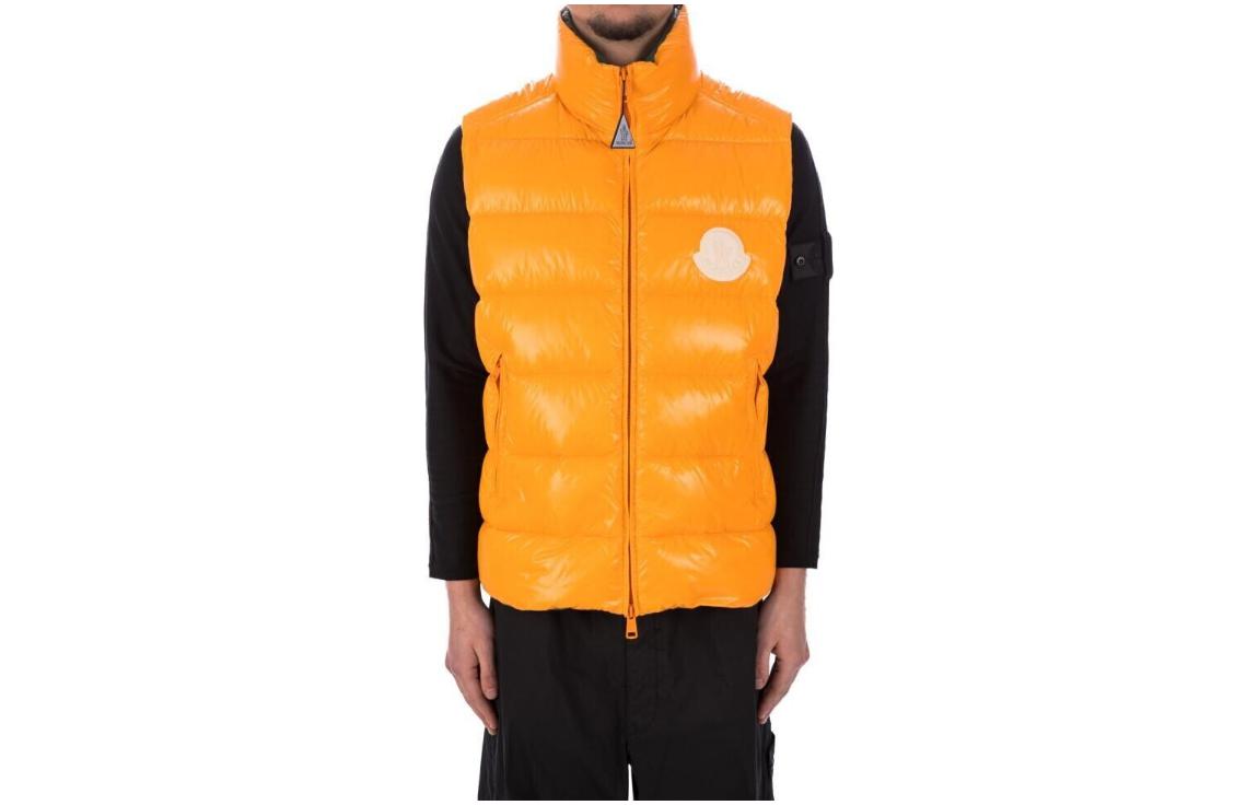 Order Moncler SS23 羽绒背心滑雪季徽标立领 I10911A00046M2648P38
