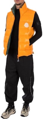 Moncler SS23 Parke Down Vest Ski Season Badge Logo Stand Collar I10911A00046M2648P38 Lookbook Moncler SS23 Parke Down Vest Ski Season Badge Logo Stand Collar I10911A00046M2648P38