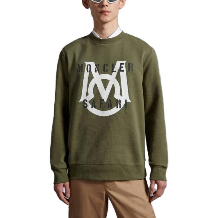Lookbook Moncler SS23 Sudadera Pullover Verde Oscuro con Estampado de Letras. I10918G00035899WC875