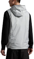 Purchase Moncler SS23 白色連帽拉鍊背心附標誌貼章。 I10911A001076835221D