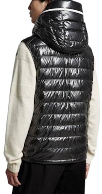 Moncler SS23 Glossy Logo Patch Hooded Zip Vest Black Mens. I10911A00059596J9-999 Purchase Moncler SS23 Glossy Logo Patch Hooded Zip Vest Black Mens. I10911A00059596J9-999