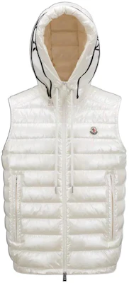 Moncler Chaleco Hombre Capucha Logo Brillante Acolchado Blanco SS23. I10911A00059596J9001 Order Moncler Chaleco Hombre Capucha Logo Brillante Acolchado Blanco SS23. I10911A00059596J9001