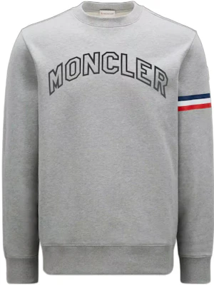 Moncler SS23 Crewneck Sweatshirt Abu-Abu dengan Logo Patch dan Garis. I10918G00005899WC984 Buy Moncler SS23 Crewneck Sweatshirt Abu-Abu dengan Logo Patch dan Garis. I10918G00005899WC984